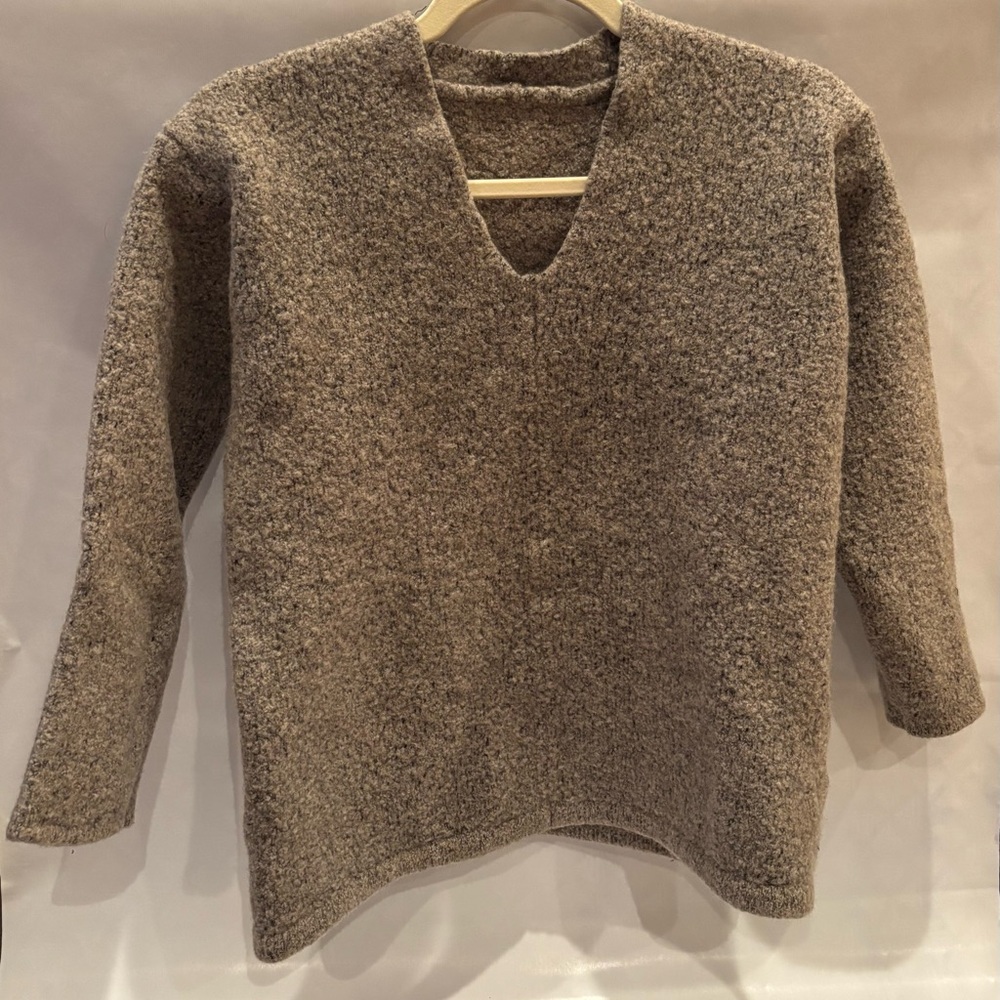 Isda & Co Cozy V-Neck Sweater